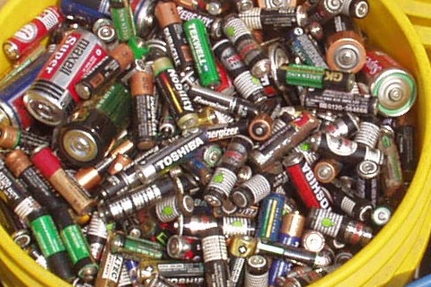 [博兴庞家收废弃废铅酸电池]专业高价回收锂电池-收废弃旧电池